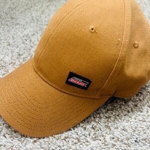 Dickies Tan Casual Cap